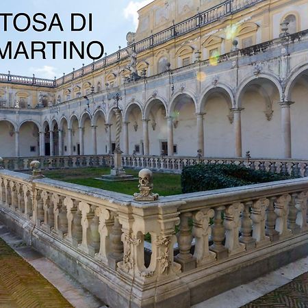 B&B Piccololucio2 Napoli Bagian luar foto