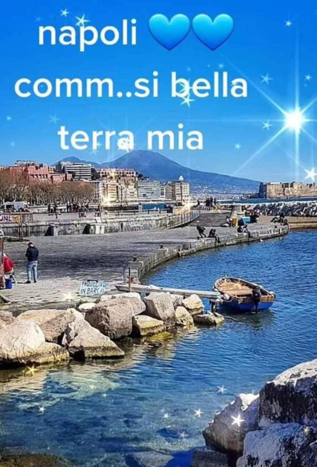 B&B Piccololucio2 Napoli Bagian luar foto