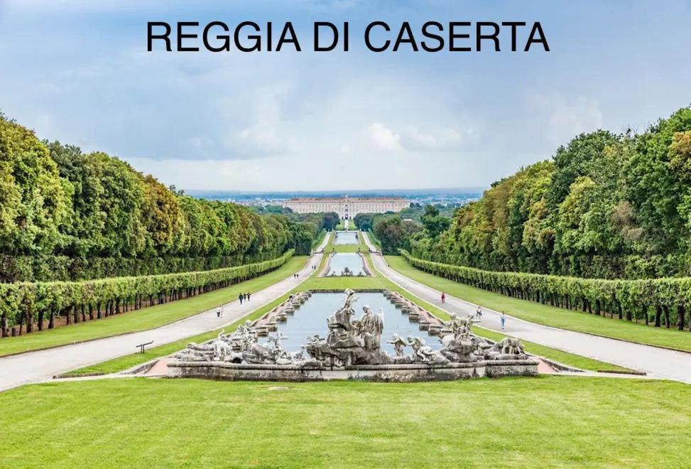 B&B Piccololucio2 Napoli Bagian luar foto